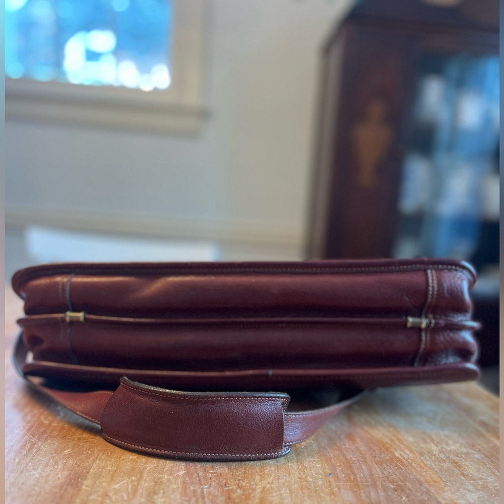 Ghurka No. 95 Counselor Briefcase - Picture 3 of 10